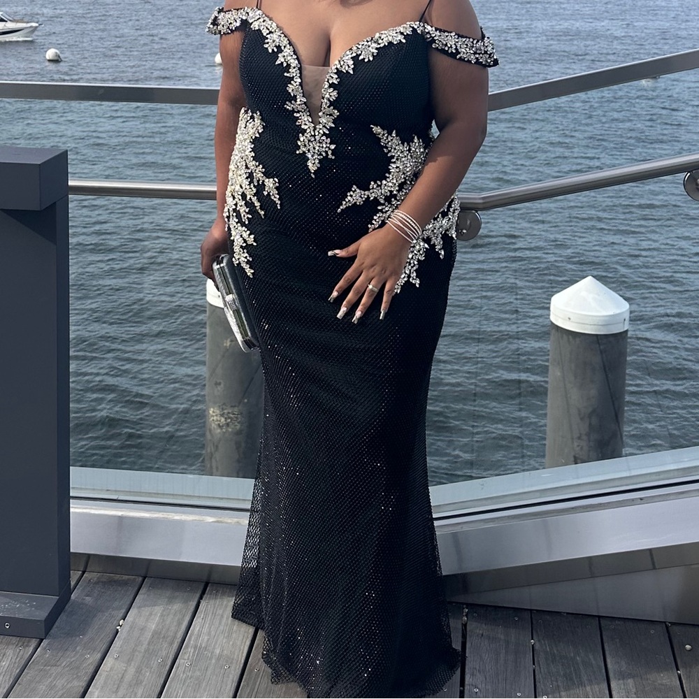 Elegant Black Evening Gown